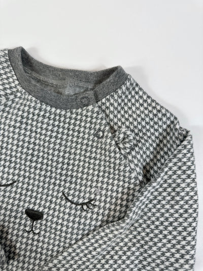 BbeBaby baby Sweatshirt  (12M)